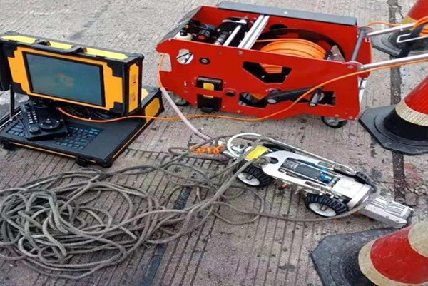 皇姑CCTV管道检测机器人